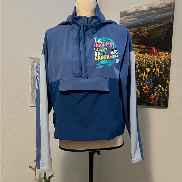 Run Disney 2024 Jacket - Picture 1 of 15